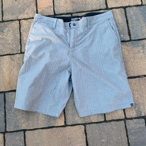 Quiksilver Amphibian Shorts size 34